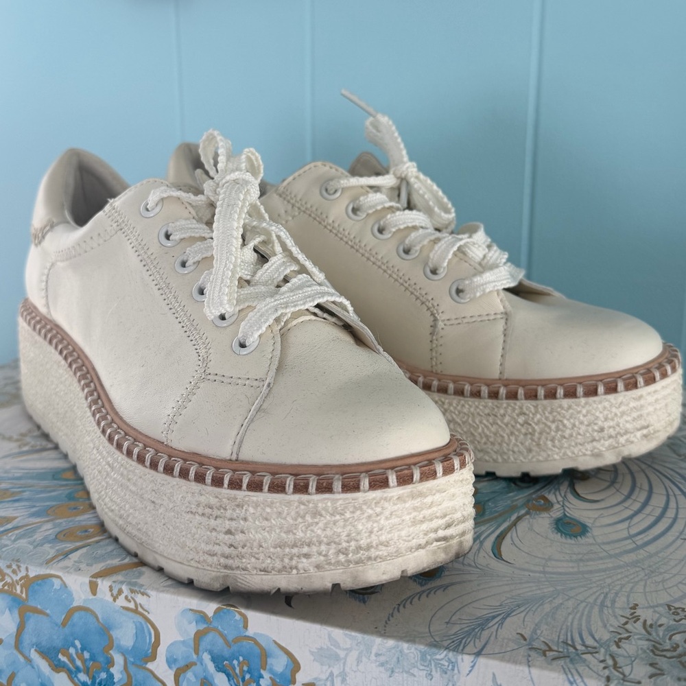 DOLCE VIDA sneakers